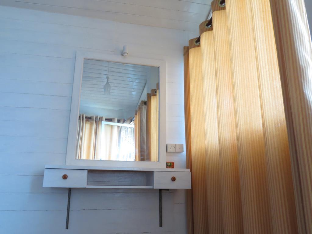 Why Not Guest House Hikkaduwa Kültér fotó