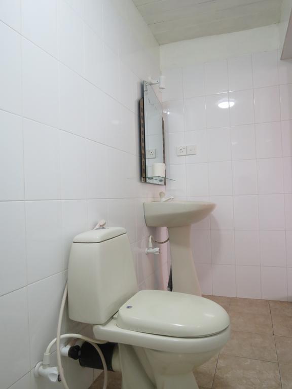 Why Not Guest House Hikkaduwa Kültér fotó